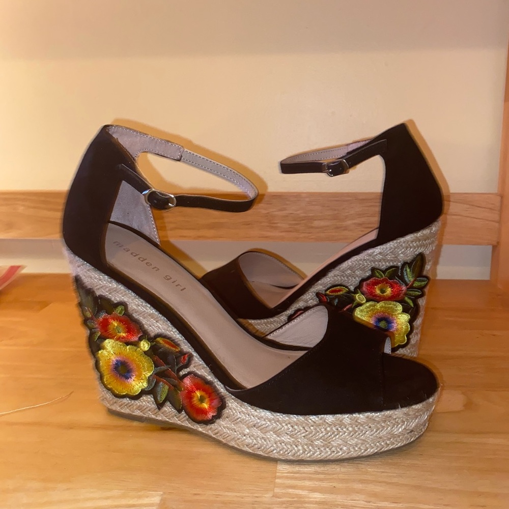 Steve Madden Spring platforms - Picture 3 of 4